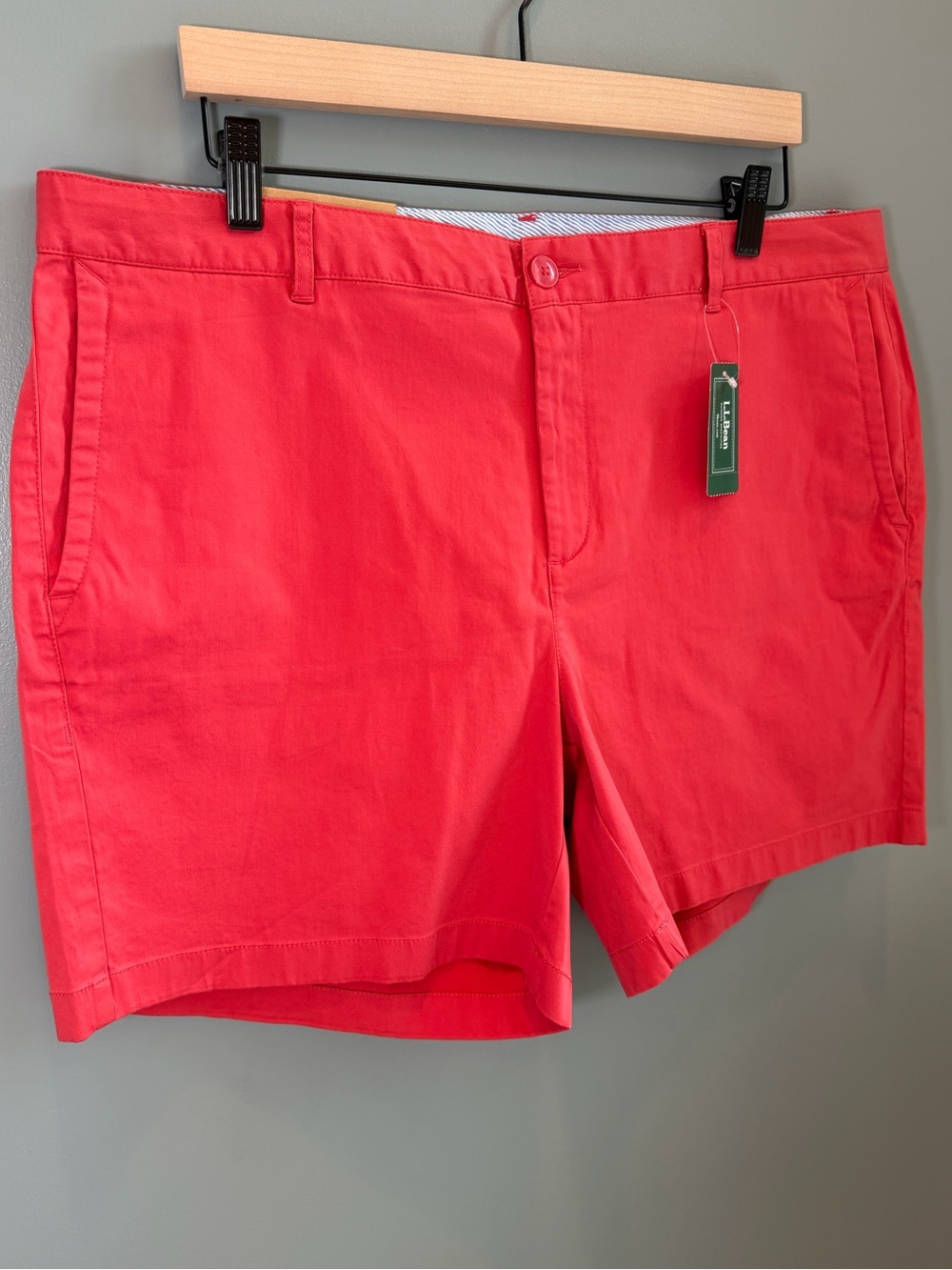 L.L. BEAN Favorite Fit Washed Cotton Chino Shorts Coral Red Sea Rose Size 18 NWT - Picture 7 of 16